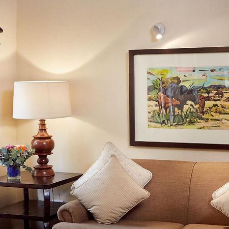 First Group Magalies Park Hotell Hartbeespoort Eksteriør bilde