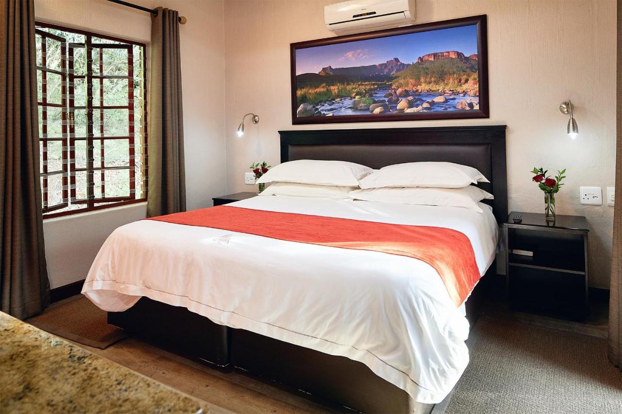 First Group Magalies Park Hotell Hartbeespoort Eksteriør bilde