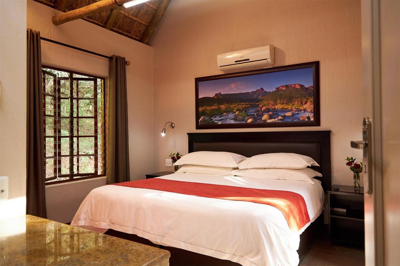 First Group Magalies Park Hotell Hartbeespoort Eksteriør bilde