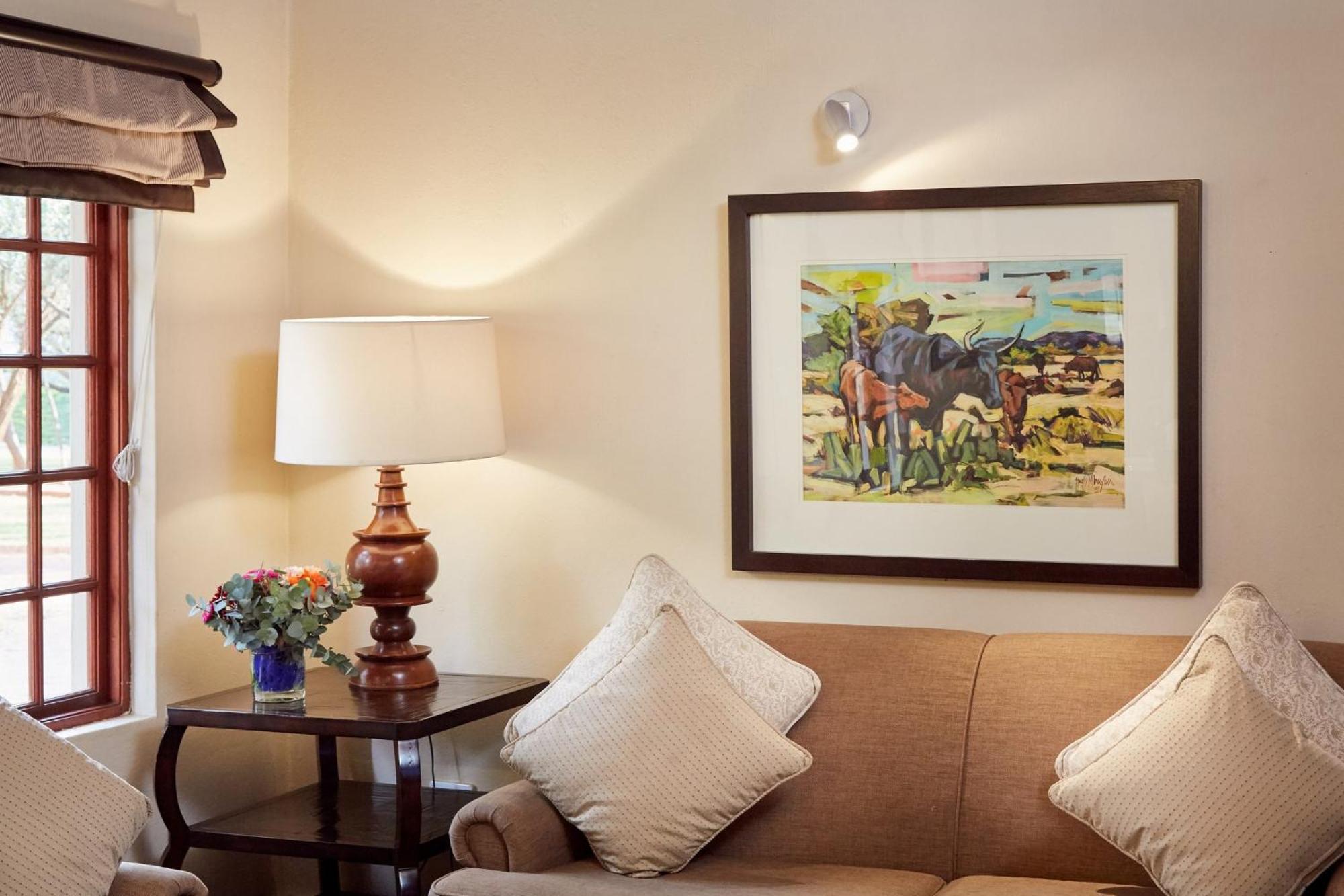 First Group Magalies Park Hotell Hartbeespoort Eksteriør bilde