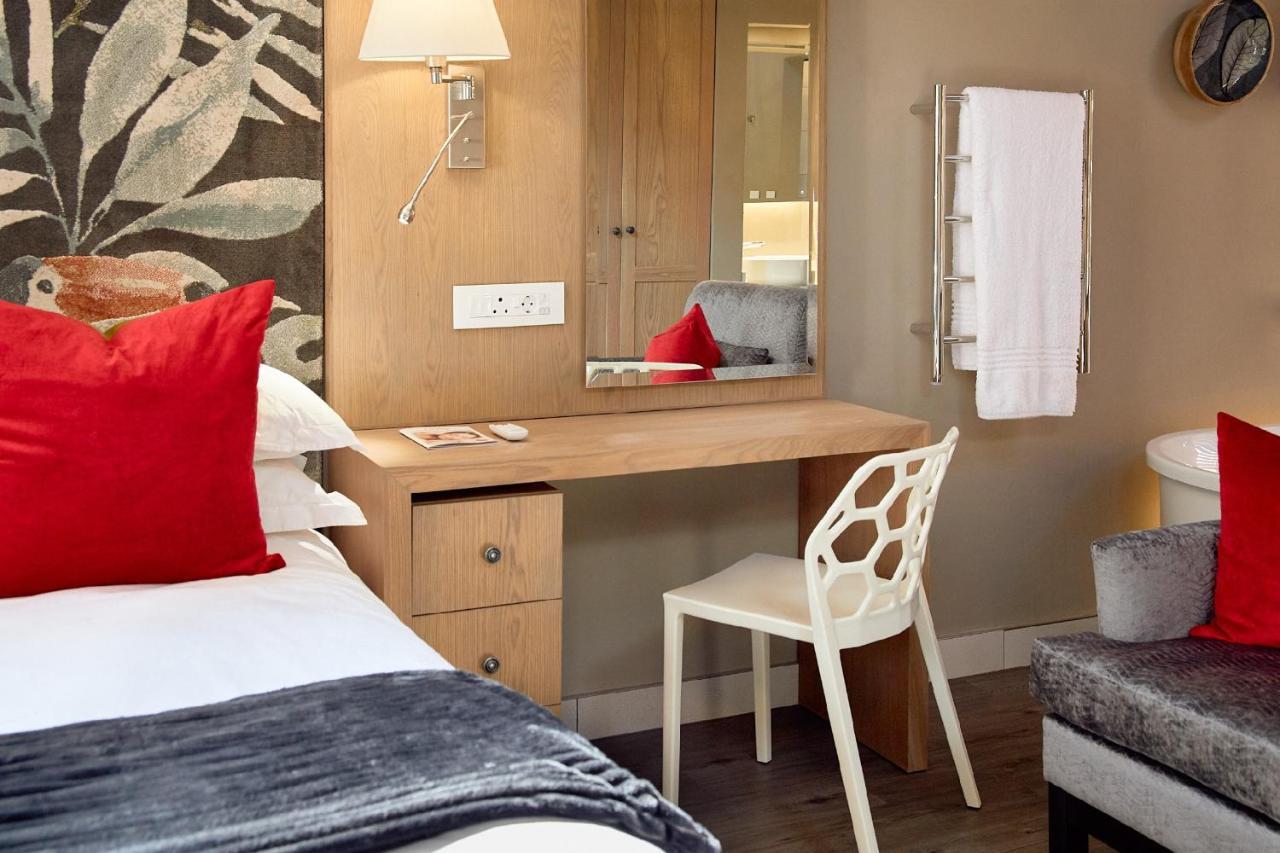 First Group Magalies Park Hotell Hartbeespoort Eksteriør bilde