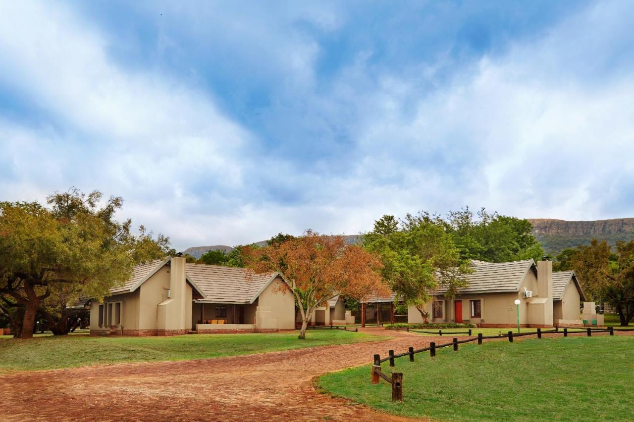 First Group Magalies Park Hotell Hartbeespoort Eksteriør bilde