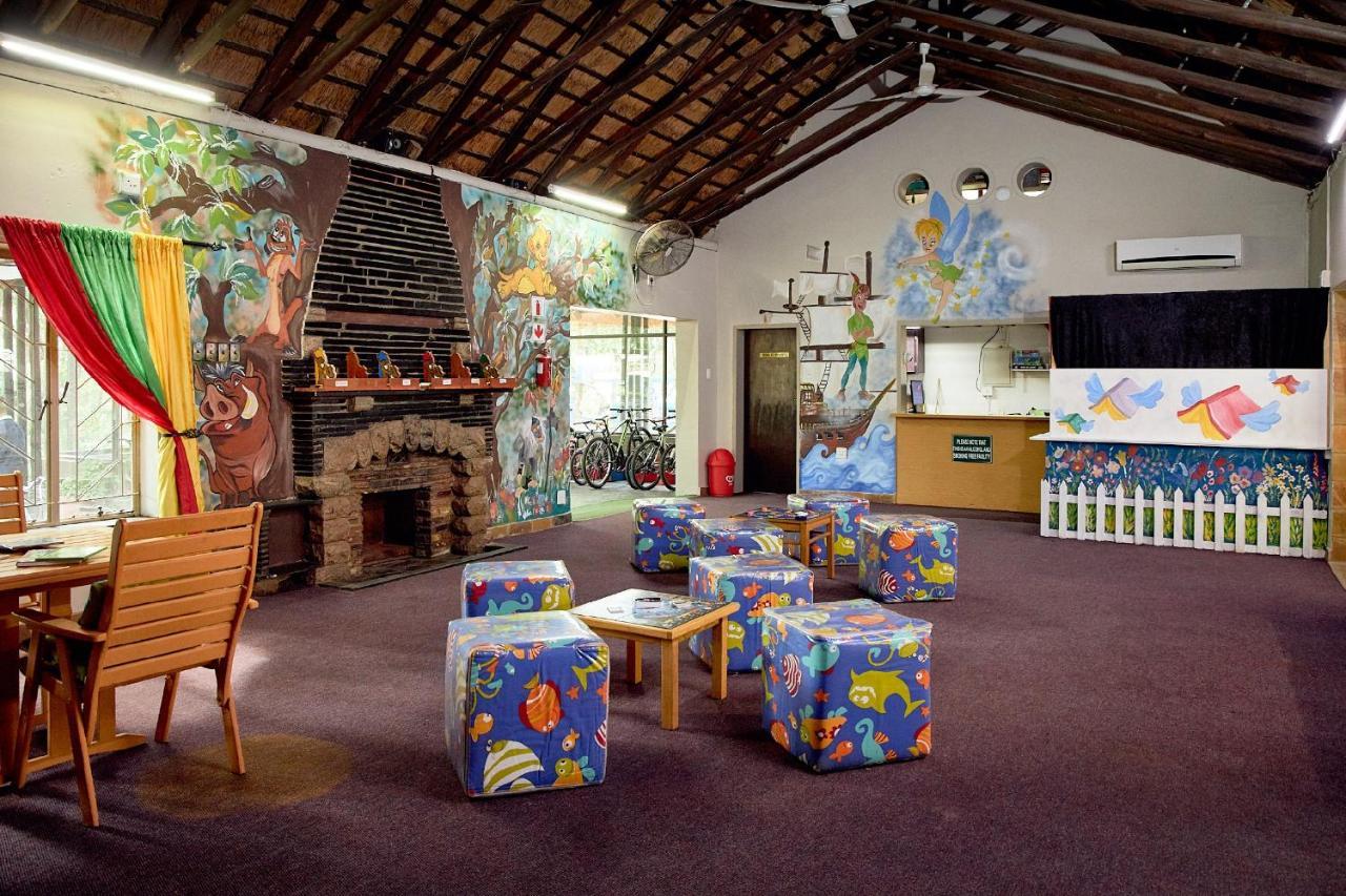 First Group Magalies Park Hotell Hartbeespoort Eksteriør bilde