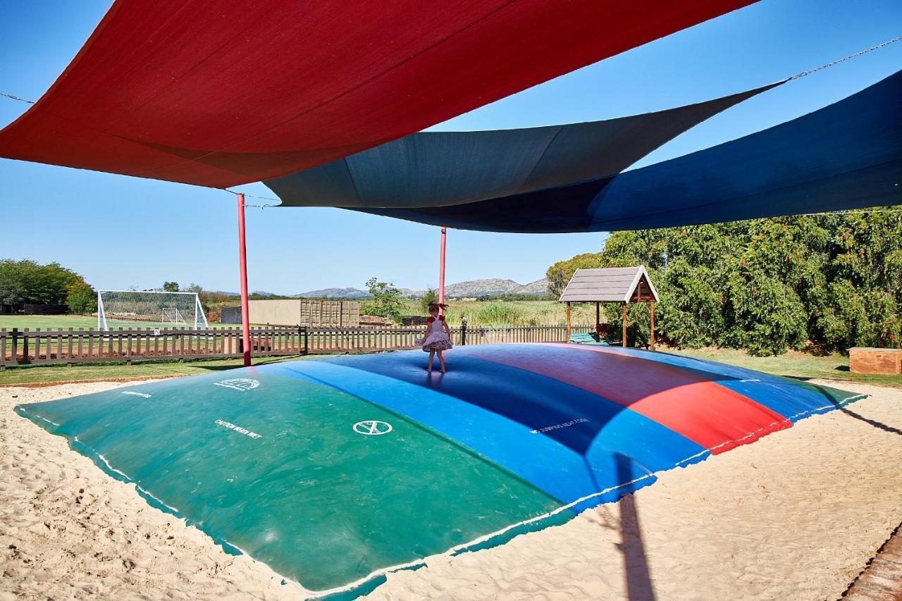 First Group Magalies Park Hotell Hartbeespoort Eksteriør bilde