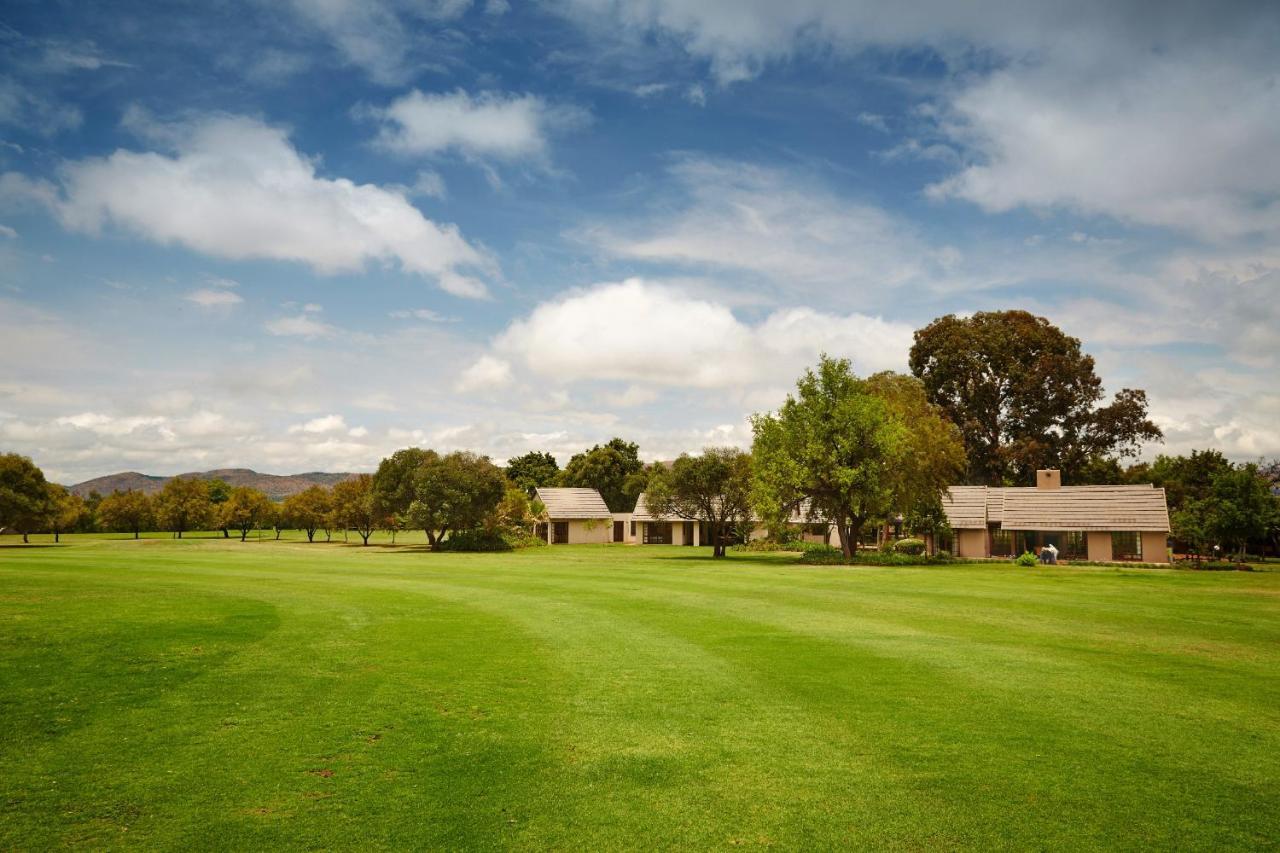 First Group Magalies Park Hotell Hartbeespoort Eksteriør bilde
